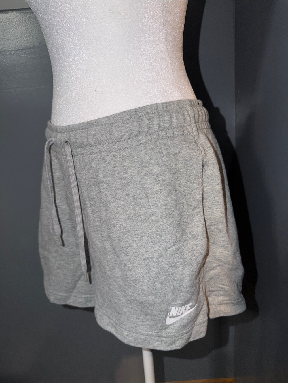 Nike Women's Light Gray Heather Fleece Athletic Shorts